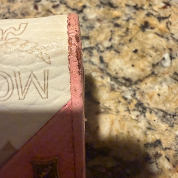 MCM Tri-Color Wallet with Gold Accents - Picture 15 of 16